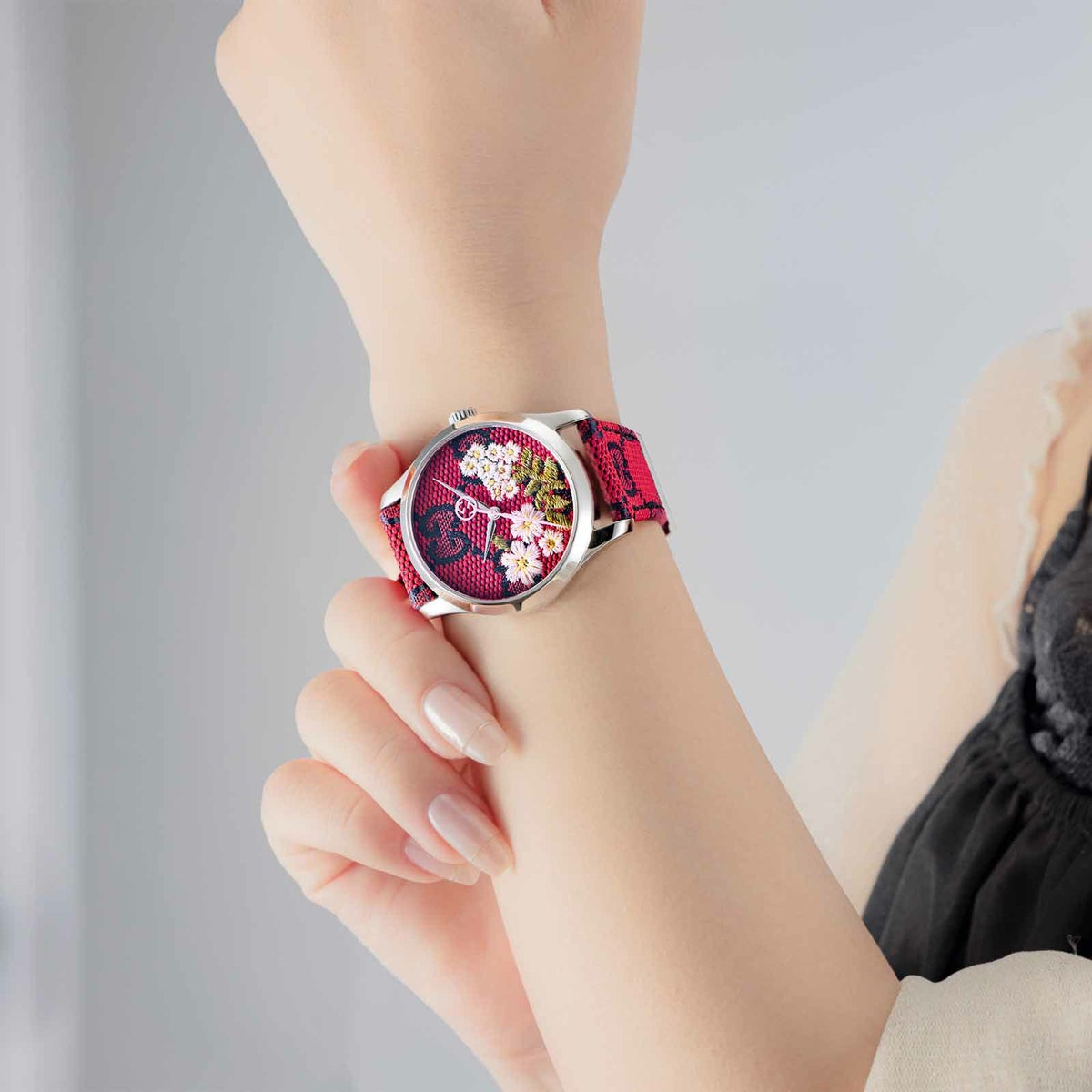 GUCCI グッチ G タイムレス / YA1264171